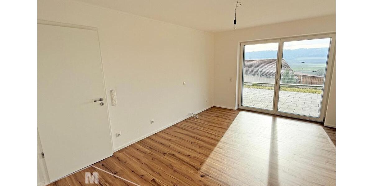 Panorama Wohnen Beilngries: Hochwertige 3,5 Zimmer-Whg. mit EBK, Aufzug u. 2 TG-Stellplätzen (Ref. 0001586) 3 zimmer