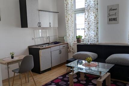 Zentrale 1-Zimmer-Wohnung in der Stadt – Ärzte & Shopping vor der 1 zimmer