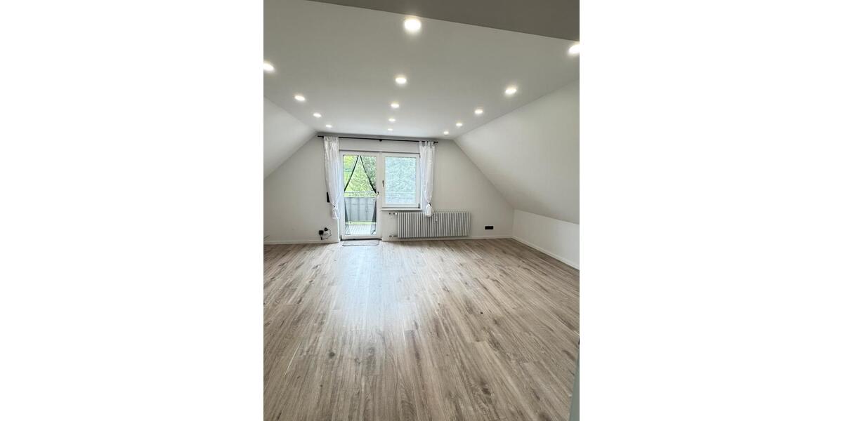 Dachgeschoßwohnung Wittlich - 3 Zimmer, 85 m&sup2;, 950&euro; | Angebot:26125972