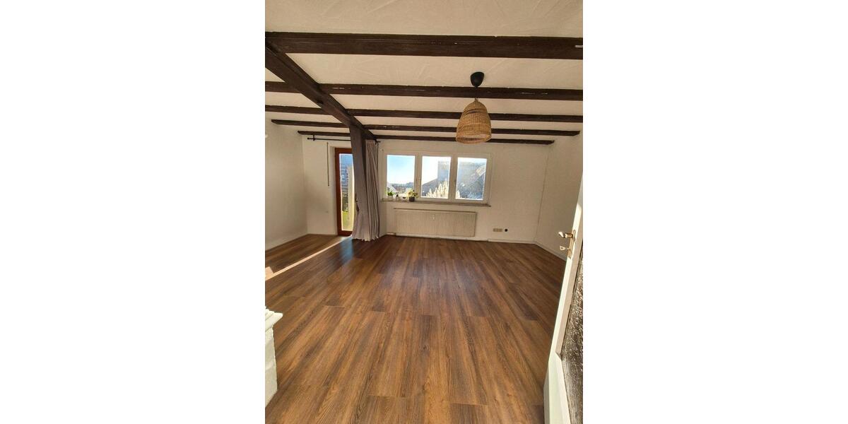 Etagenwohnung Neuried - 2.5 Zimmer, 82 m&sup2;, 950&euro; | Angebot:26610078