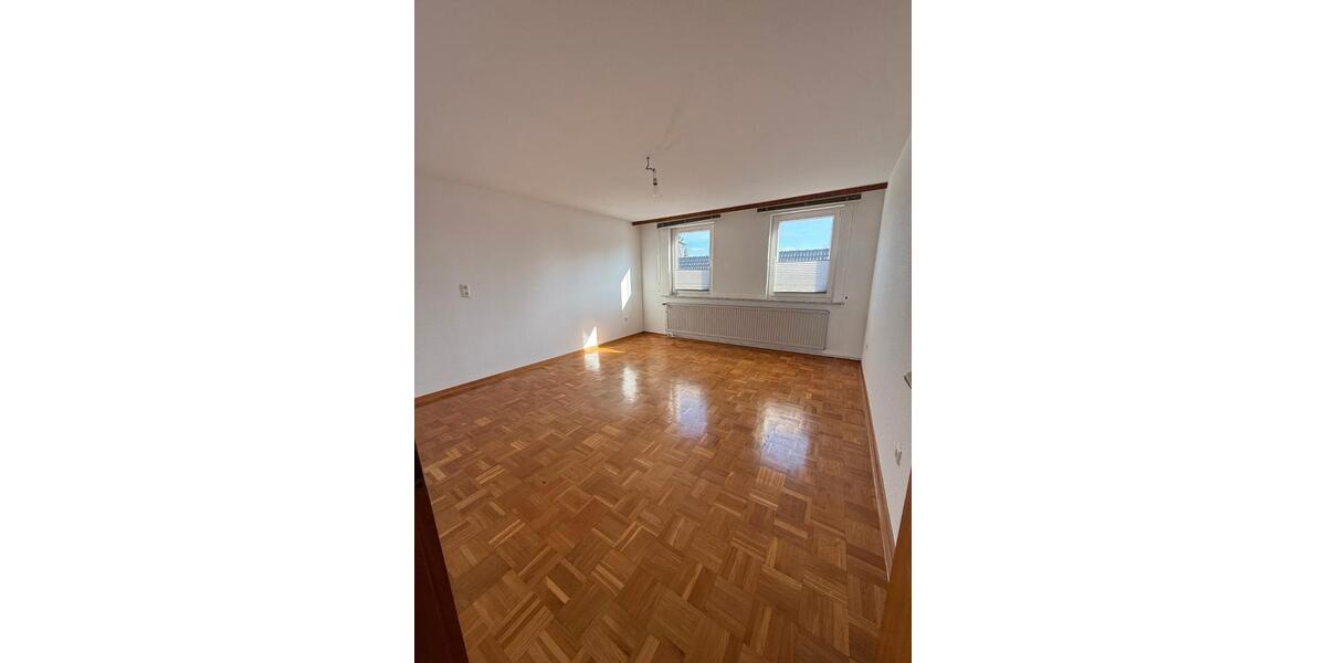 Dachgeschoßwohnung Herzberg am Harz - 3 Zimmer, 82 m&sup2;, 530&euro; | Angebot:26233964