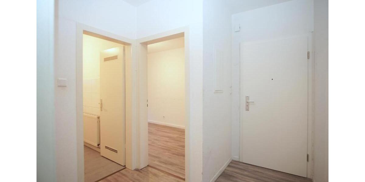 ~ Gepflegte Etagenwohnung mit Laminat und toller Aufteilung ~ 3 zimmer