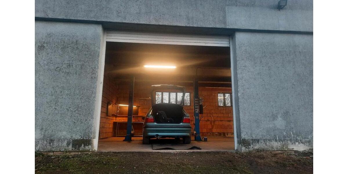 AutoHandelAutoWerkstattLKWMotorradMopedGaragePlatz zimmer