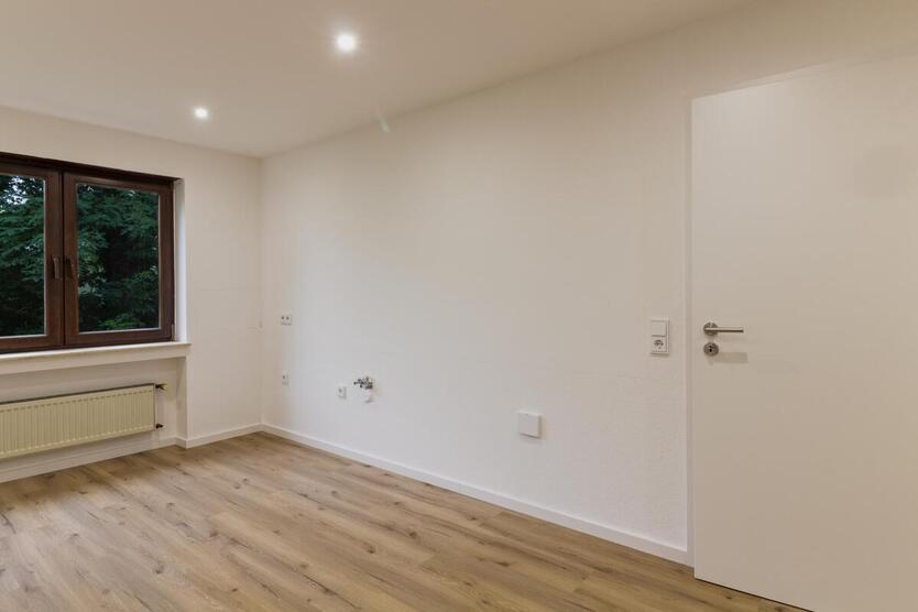 Renovierte 2-Zimmer Wohnung in ruhiger Lage von Pellingen 2 zimmer