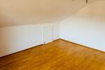 Dachgeschoßwohnung Kulmbach Blaich - 4 Zimmer, 165 m&sup2;, 1.300&euro; | Angebot:26413696