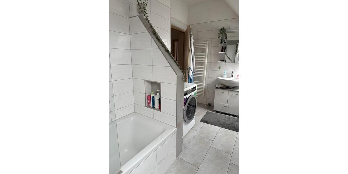 Dachgeschoßwohnung Breitenworbis - 3.5 Zimmer, 85 m&sup2;, 650&euro; | Angebot:24835307