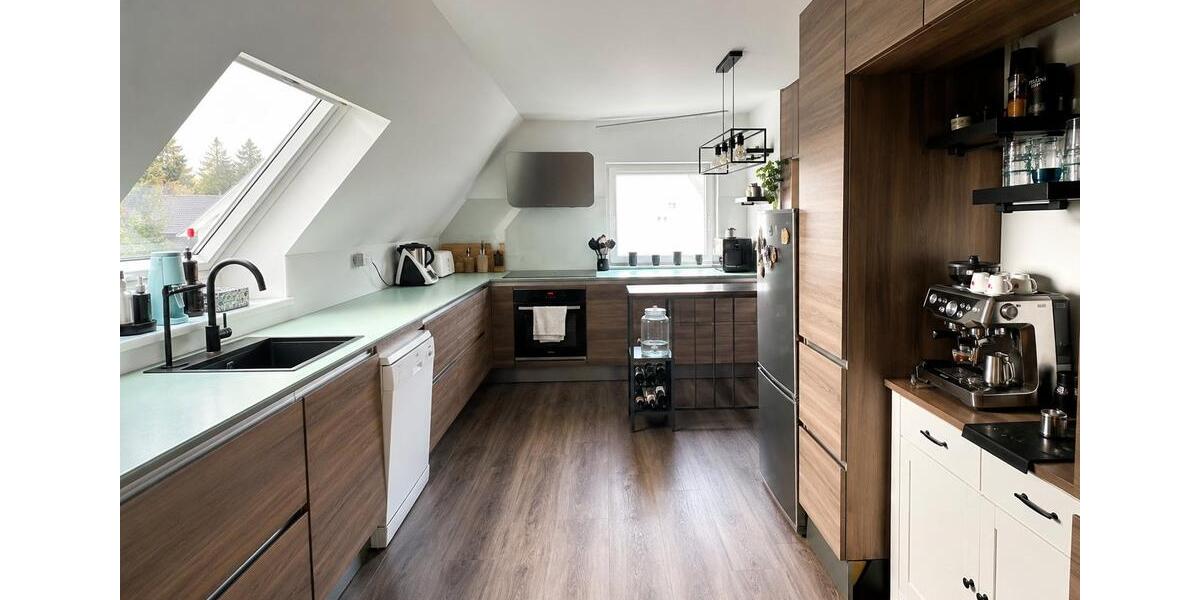 Dachgeschoßwohnung Solingen Mitte - 3 Zimmer, 93 m&sup2;, 1.300&euro; | Angebot:26521883