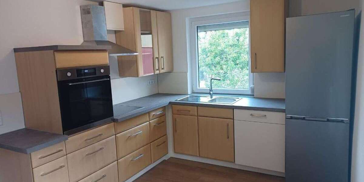 Etagenwohnung Großbottwar - 4 Zimmer, 79 m&sup2;, 1.100&euro; | Angebot:25235261