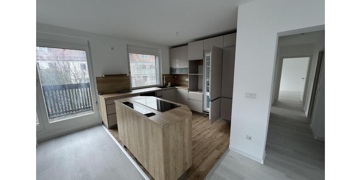 Etagenwohnung Nürnberg Zerzabelshof - 4 Zimmer, 110 m&sup2;, 1.650&euro; | Angebot:24432862