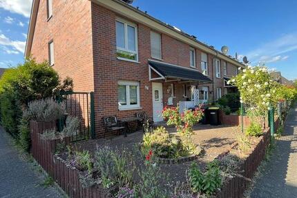 zentral gelegenes Einfamilienhaus mit Garten zur Miete inkl. Einbauküche
