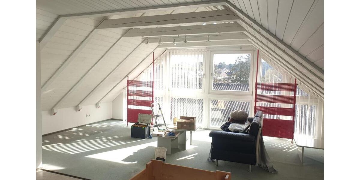 Dachgeschoßwohnung Windsbach - 2 Zimmer, 70 m&sup2;, 480&euro; | Angebot:26589159