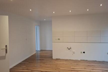 Wohnung Duisburg Duisburg-Mitte - 4 Zimmer, 120 m&sup2;, 1.440&euro; | Angebot:26030200