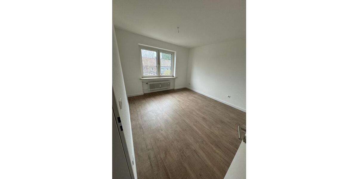 Etagenwohnung Oberhausen Schmachtendorf - 2 Zimmer, 55 m&sup2;, 605&euro; | Angebot:24532131