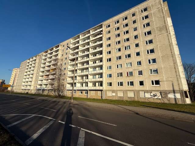 Etagenwohnung Halle Halle-Neustadt - 5 Zimmer, 77 m&sup2;, 593&euro; | Angebot:25057798