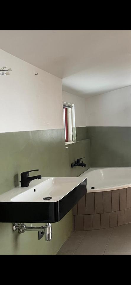 **Besichtigung am Freitag 7.11. um 15.00 Uhr in Patzig Hofstr. 1 zimmer