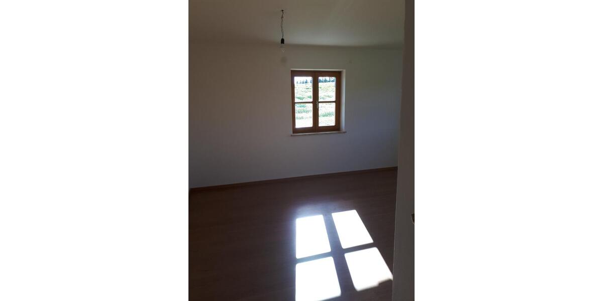 Erdgeschoßwohnung Windorf - 3 Zimmer, 115 m&sup2;, 890&euro; | Angebot:24838607