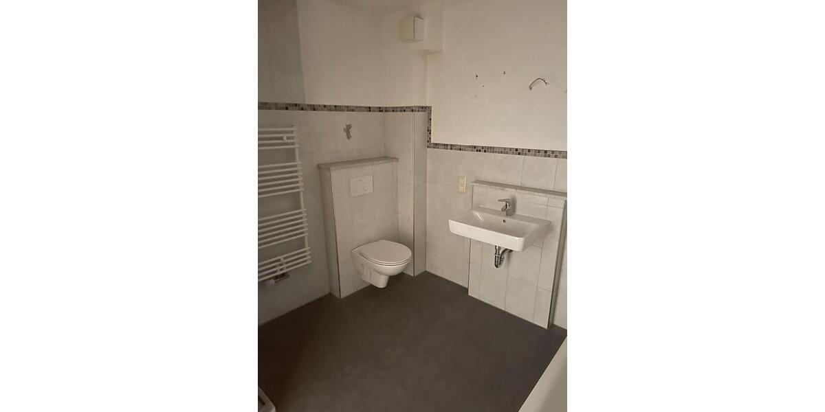 Dachgeschoßwohnung Hallenberg - 2 Zimmer, 86 m&sup2;, 650&euro; | Angebot:26676649