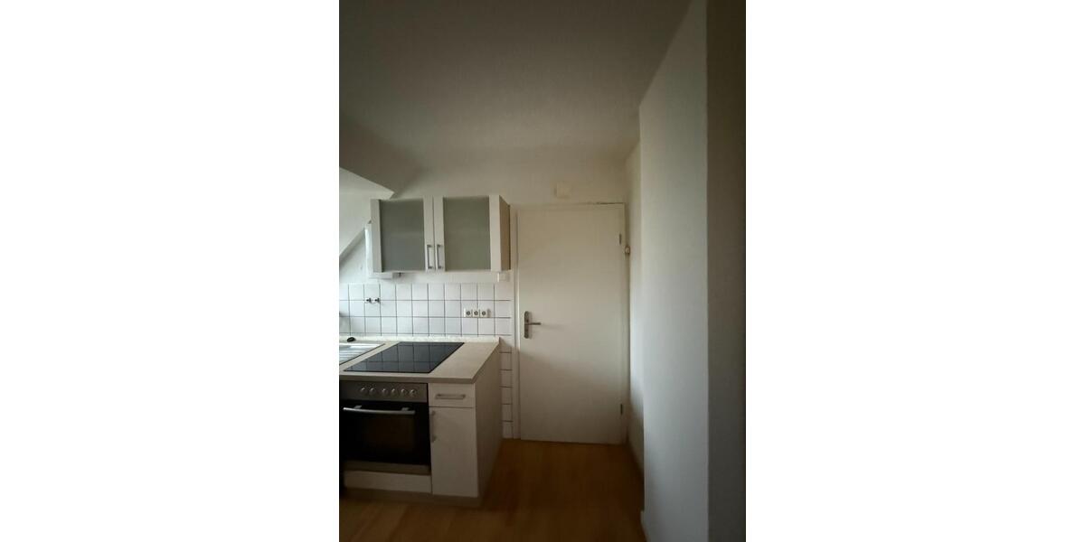 Dachgeschoßwohnung Haan - 2 Zimmer, 41 m&sup2;, 510&euro; | Angebot:25061902