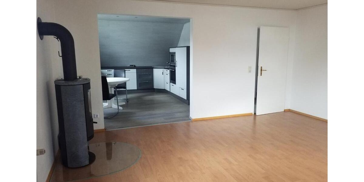Dachgeschoßwohnung Bächingen an der Brenz - 4 Zimmer, 85 m&sup2;, 670&euro; | Angebot:24829058