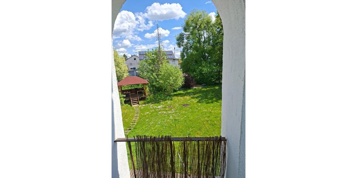 Etagenwohnung Westerheim - 4 Zimmer, 95 m&sup2;, 1.200&euro; | Angebot:26507638
