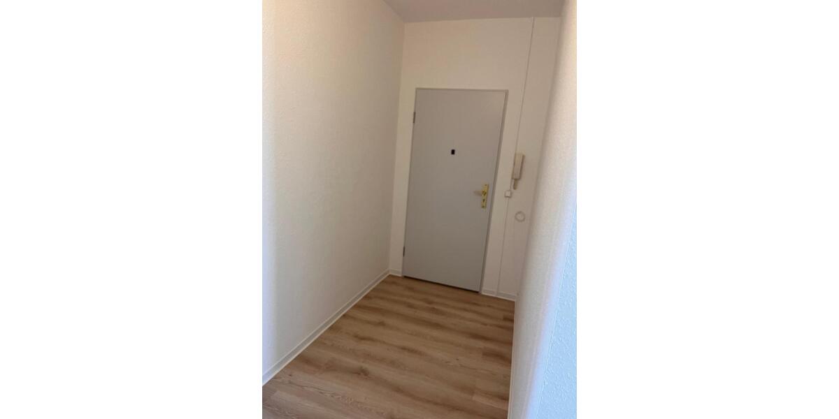 Etagenwohnung Neustrelitz - 3 Zimmer, 54 m&sup2;, 435&euro; | Angebot:26561531