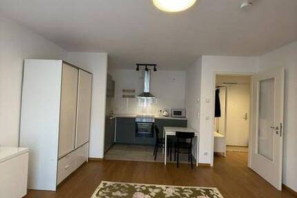 2 Zimmer Wohnung, Balkon, Aufzug, Fussbodenheizung, Keller, möbliert 2 zimmer
