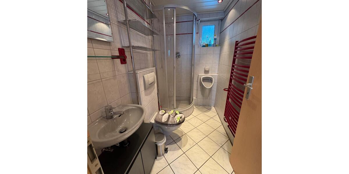 Einfamilienhaus Gießen Allendorf - 4 Zimmer, 150 m&sup2;, 1.490&euro; | Angebot:24785718