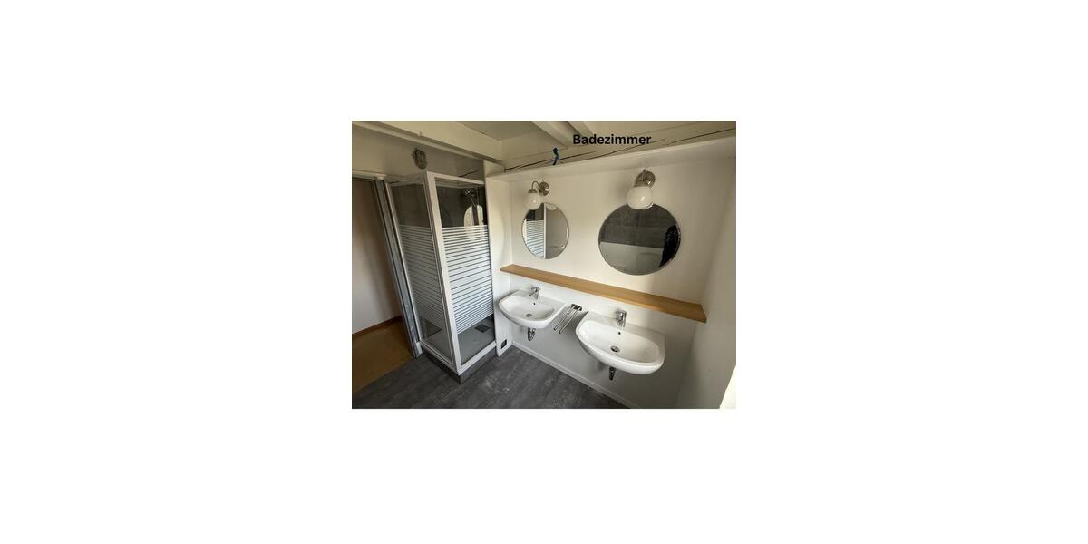 Etagenwohnung Schönau - 4 Zimmer, 120 m&sup2;, 800&euro; | Angebot:26038518