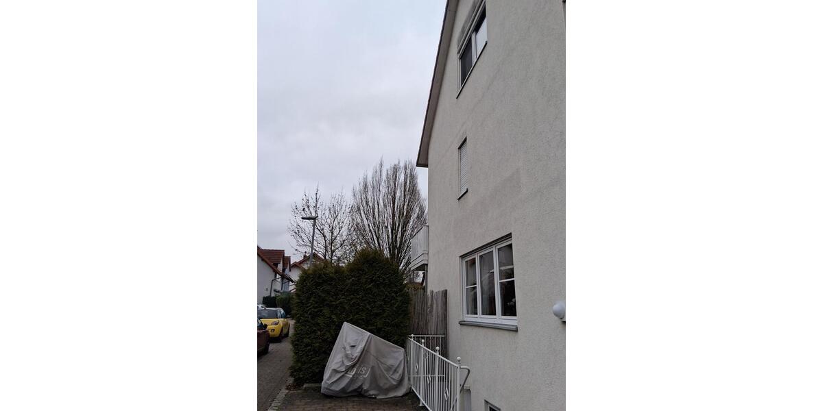 Reiheneckhaus zur Miete mit 6 Zimmer, Garage, 2 Stellplätze, ELW 6 zimmer