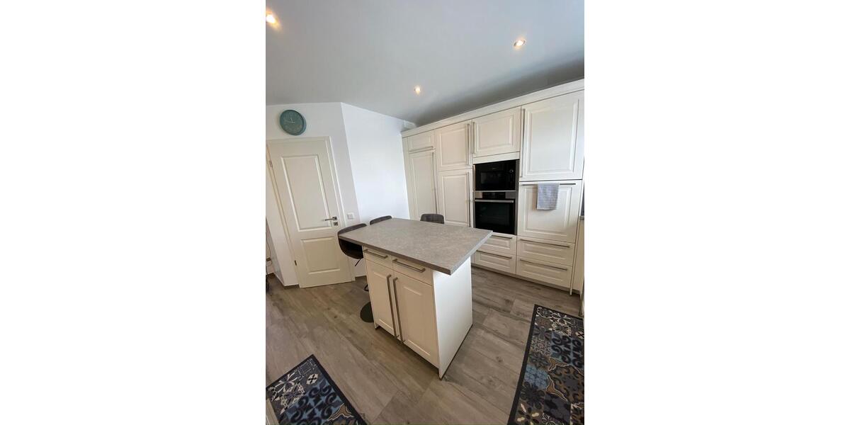 Einfamilienhaus Rheine - 7 Zimmer, 236 m&sup2;, 2.200&euro; | Angebot:26266276