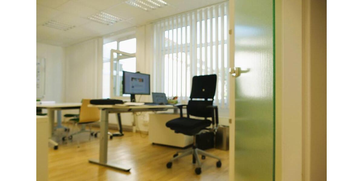 Etagenwohnung Gera - 4 Zimmer, 137 m&sup2;, 650&euro; | Angebot:26616564