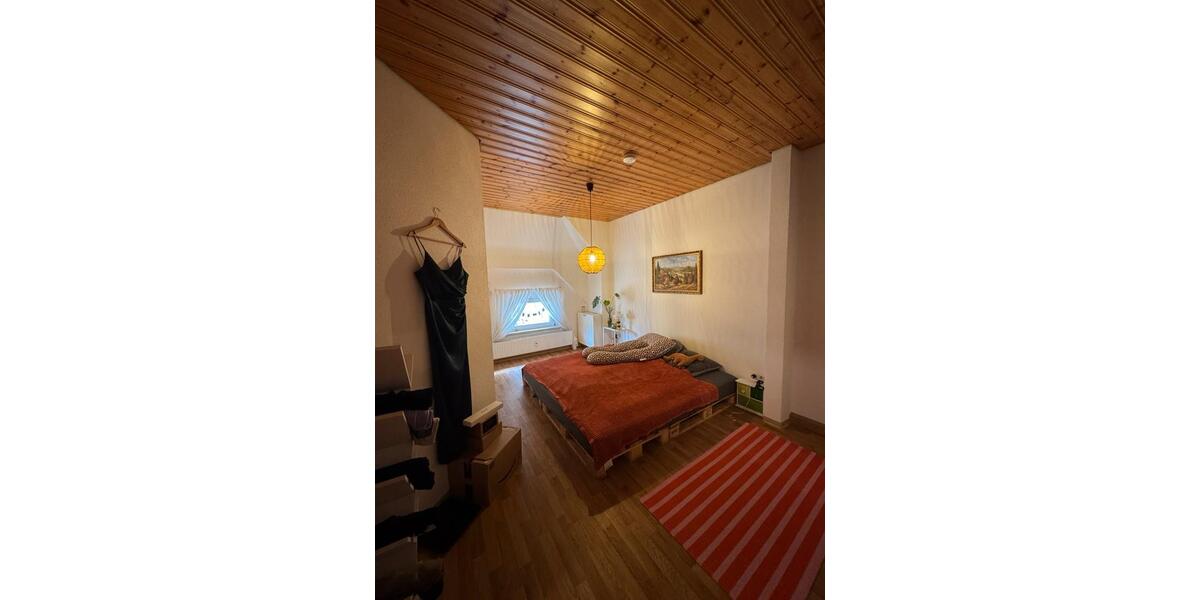 Dachgeschoßwohnung Aue-Bad Schlema Bad Schlema - 2.5 Zimmer, 61 m&sup2;, 336&euro; | Angebot:25872866