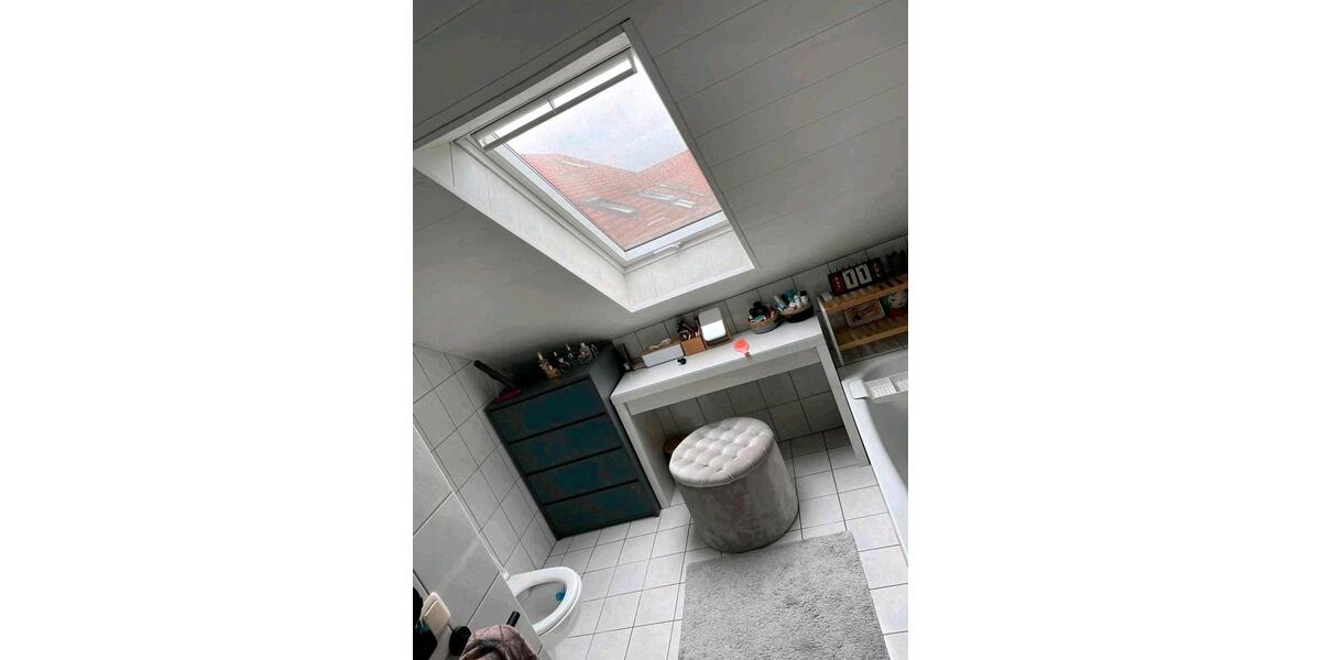 Dachgeschoßwohnung Nidderau - 3 Zimmer, 94 m&sup2;, 1.080&euro; | Angebot:26032236