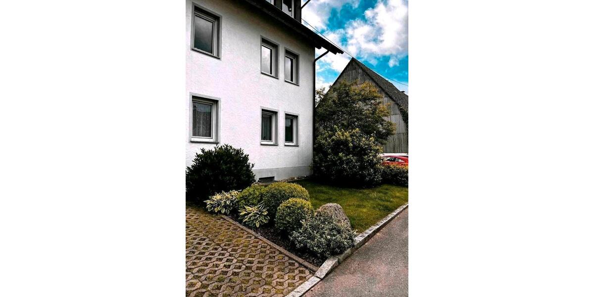 Dachgeschoßwohnung Bräunlingen - 3 Zimmer, 75 m&sup2;, 715&euro; | Angebot:26611932