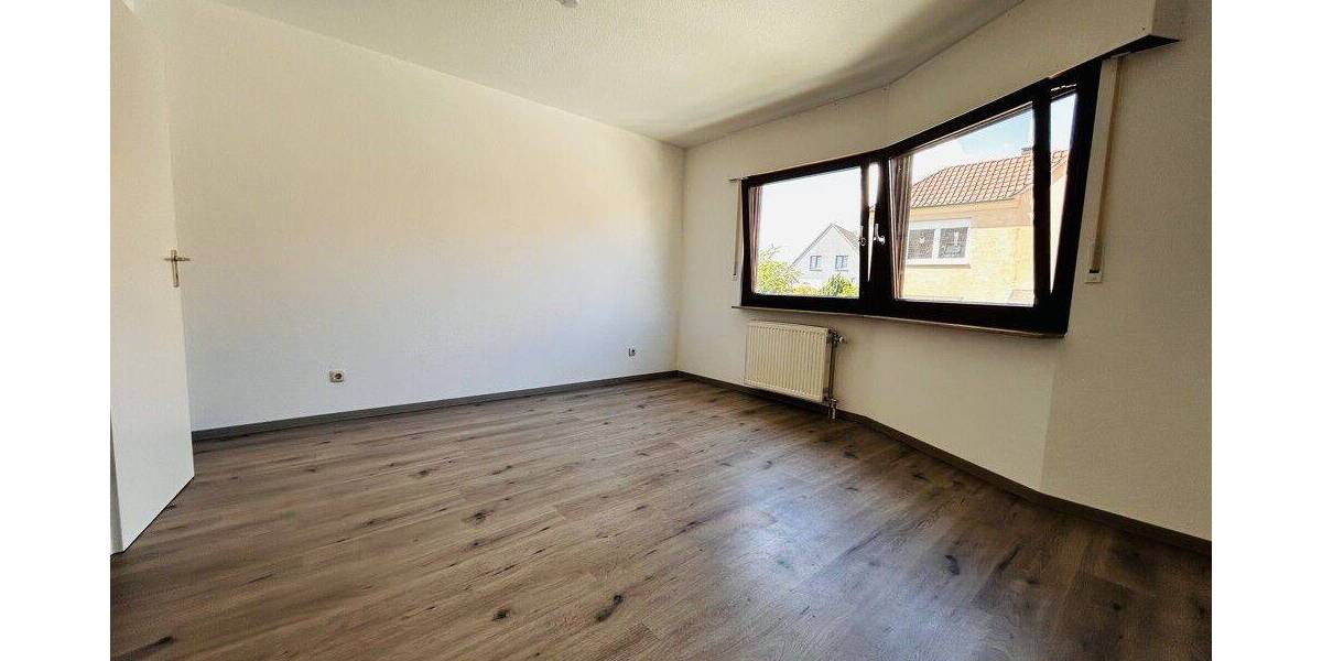 Reihenendhaus Ludwigsburg / Poppenweiler Poppenweiler - 4 Zimmer, 117 m&sup2;, 1.630&euro; | Angebot:26835231