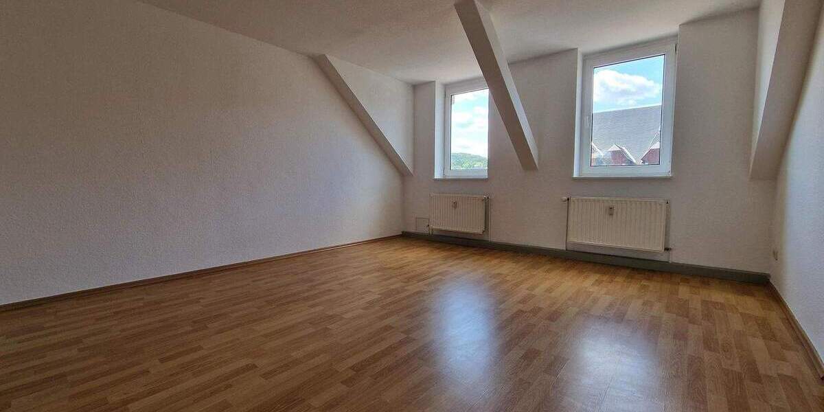 Zimmer Döbeln - 4 Zimmer, 110 m&sup2;, 622&euro; | Angebot:25731355