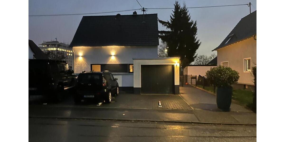 Kernsaniertes Einfamilienhaus zu vermieten. 4 zimmer