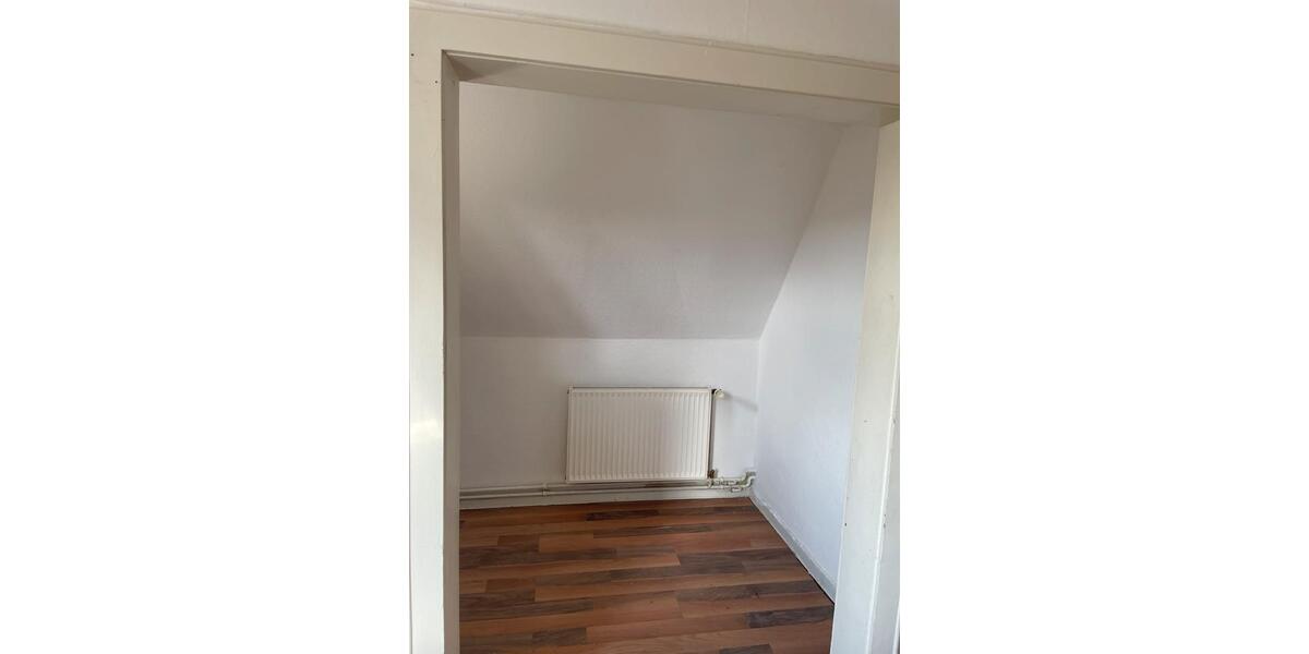 Dachgeschoßwohnung Bad Gandersheim - 3 Zimmer, 60 m&sup2;, 360&euro; | Angebot:25655120
