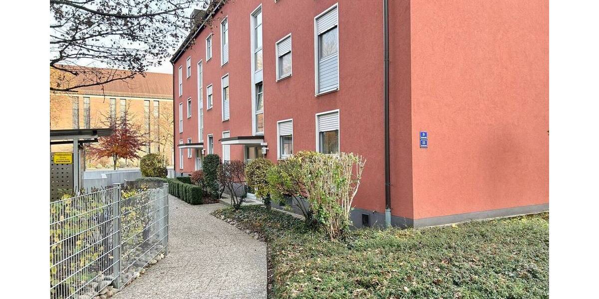 ***AB SOFORT VERFÜGBAR*** TOP GEPFLEGTE 3 ZIMMER WOHNUNG MIT BALKON UND TG-STELLPLATZ 3 zimmer