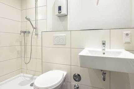 Wohnung zum Mieten in Düsseldorf 1.450 € 80 m² 3 zimmer