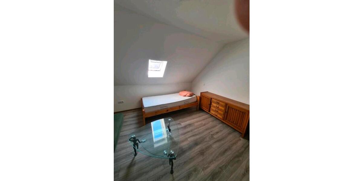 Etagenwohnung Lahr (Schwarzwald) - 1 Zimmer, 16 m&sup2;, 500&euro; | Angebot:23794829