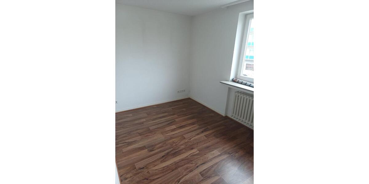 Etagenwohnung Kassel - 3 Zimmer, 81 m&sup2;, 800&euro; | Angebot:26265665