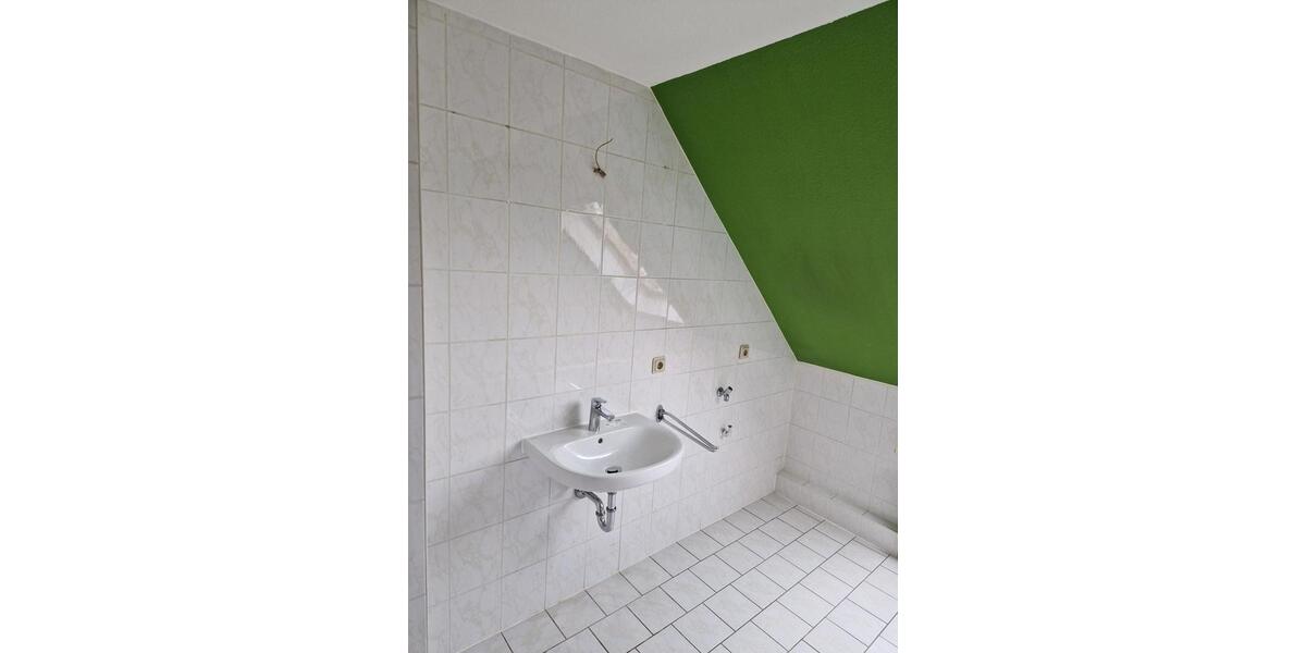 Dachgeschoßwohnung Eisenach - 2 Zimmer, 52 m&sup2;, 364&euro; | Angebot:26004796