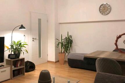 3-Zimmer-Wohnung im EG mit Einbauküche, Carport und Gartennutzung 3 zimmer