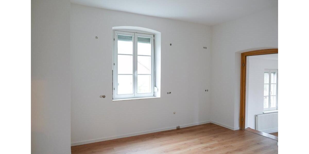Etagenwohnung Hammelburg - 5 Zimmer, 133 m&sup2;, 900&euro; | Angebot:24480623