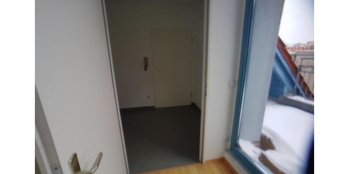 Dachgeschoßwohnung Burg - 3 Zimmer, 101 m&sup2;, 606&euro; | Angebot:25307697