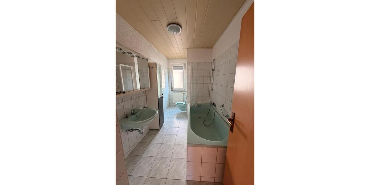 Erdgeschoßwohnung Tuttlingen - 2 Zimmer, 54 m&sup2;, 650&euro; | Angebot:26039076