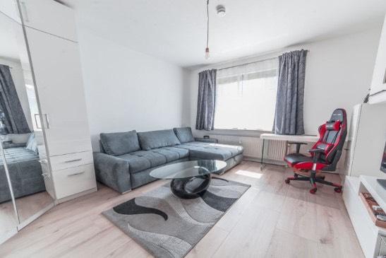 Wohnen auf Zeit Rosengarten - 4 Zimmer, 84 m&sup2;, 265&euro; | Angebot:26477716