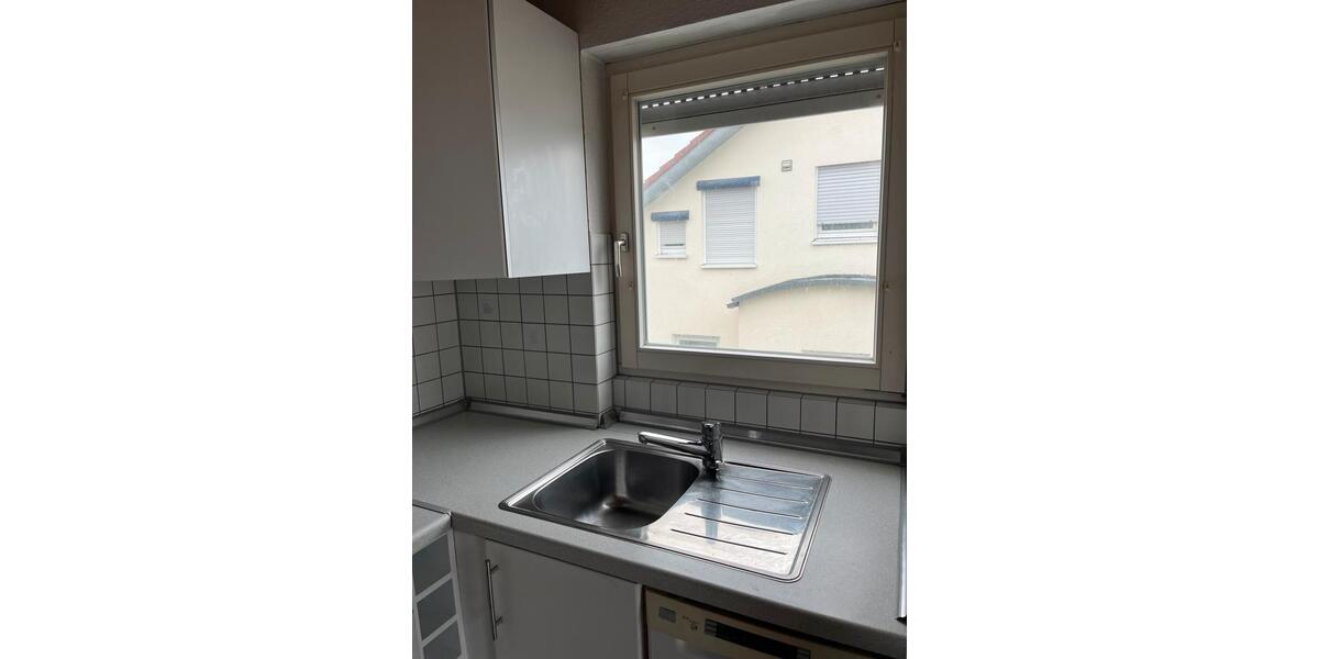 Dachgeschoßwohnung Böblingen - 2.5 Zimmer, 50 m&sup2;, 895&euro; | Angebot:24622406