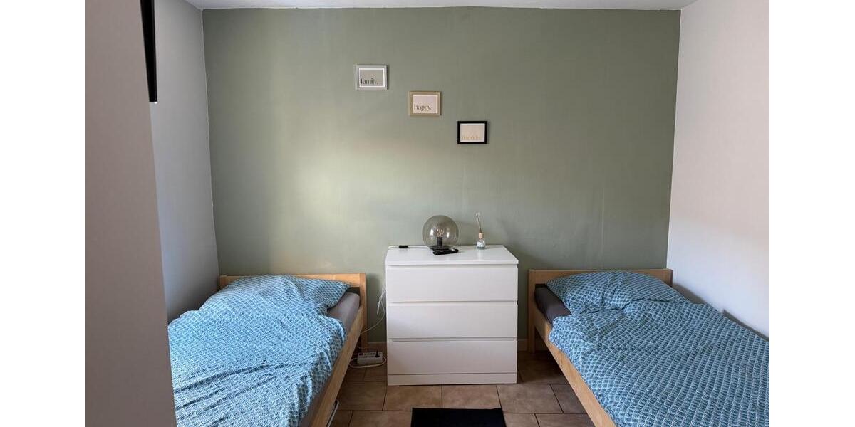 Wohnen auf Zeit Heinsberg - 2 Zimmer, 75 m&sup2;, 100&euro; | Angebot:26495396